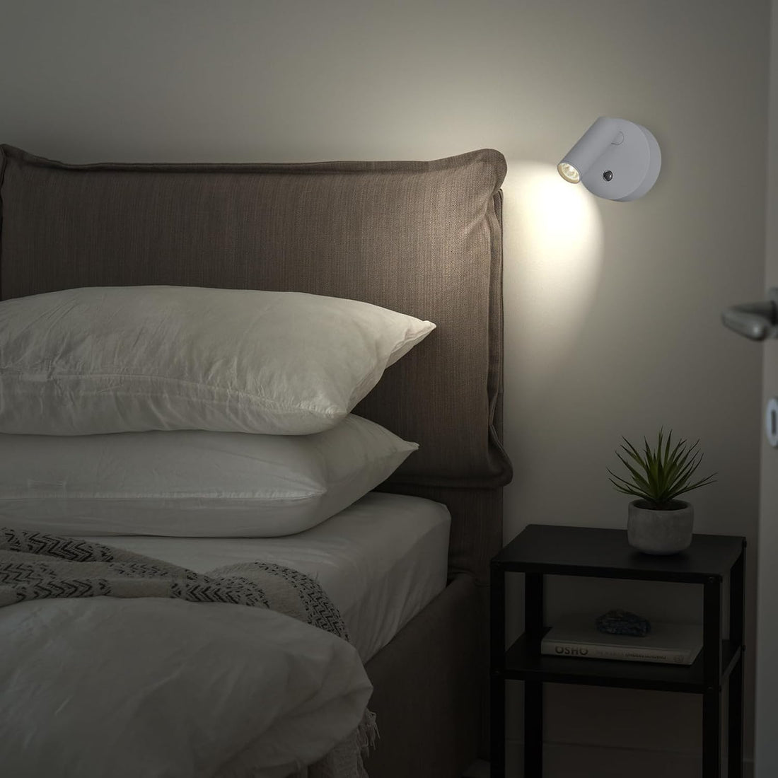 Magnetic LED Spot Light - White