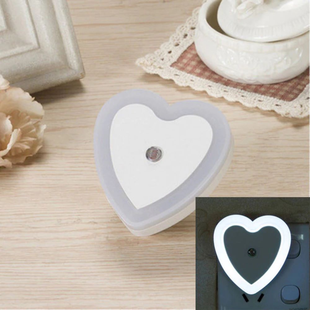 Plug-in LED Night Light With Auto Dusk-To-Dawn Sensor ( Heart Shape ,Cool White )