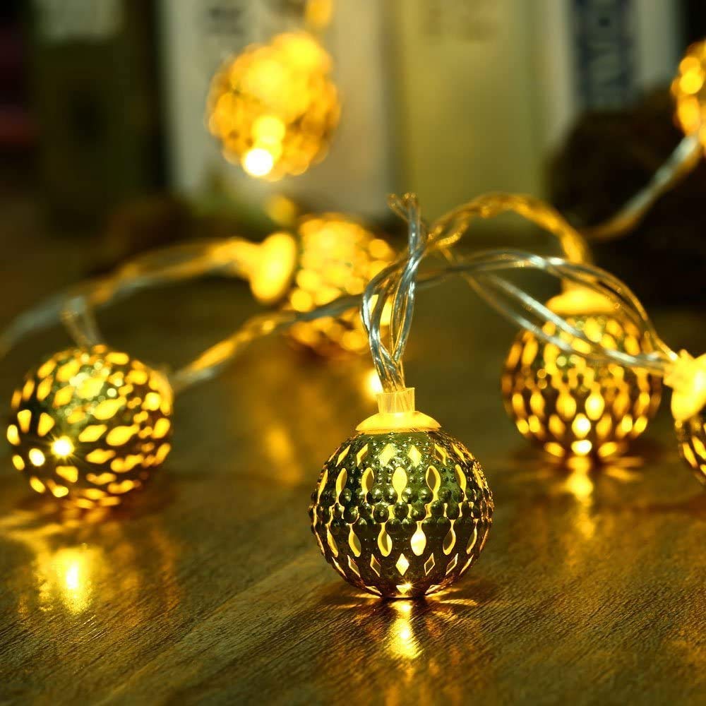 Solar 20 LED Moroccan Balls Shaped String Lights (4.5 Mtr ) Warm White