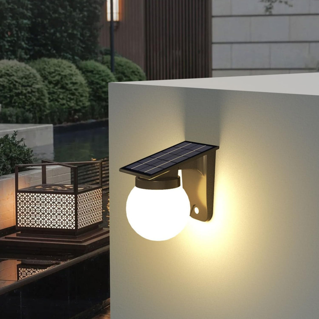Solar Powered Outdoor Globe Design Wall Light
