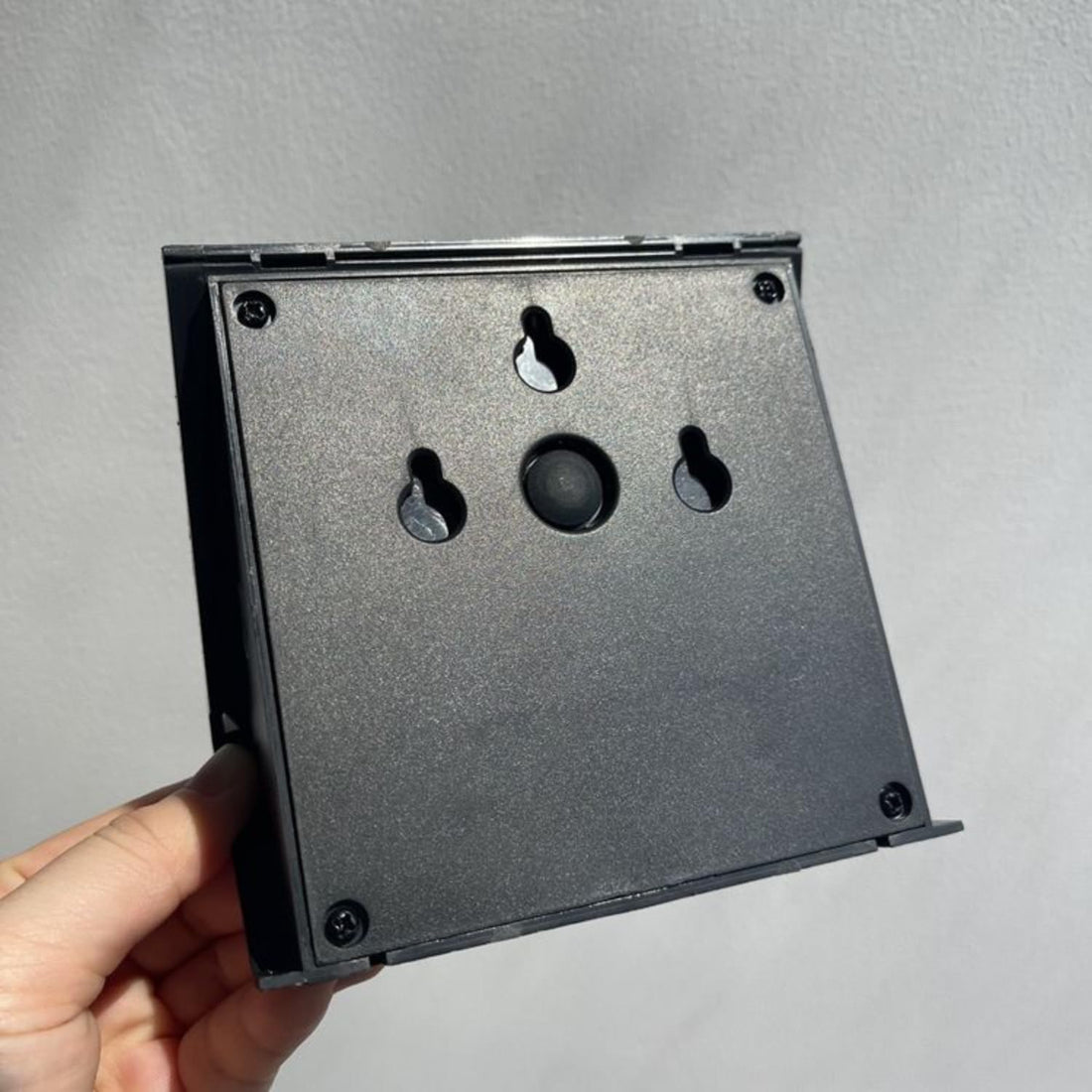 Solar Powered Fast Charging Modern Slim  Wall Light
