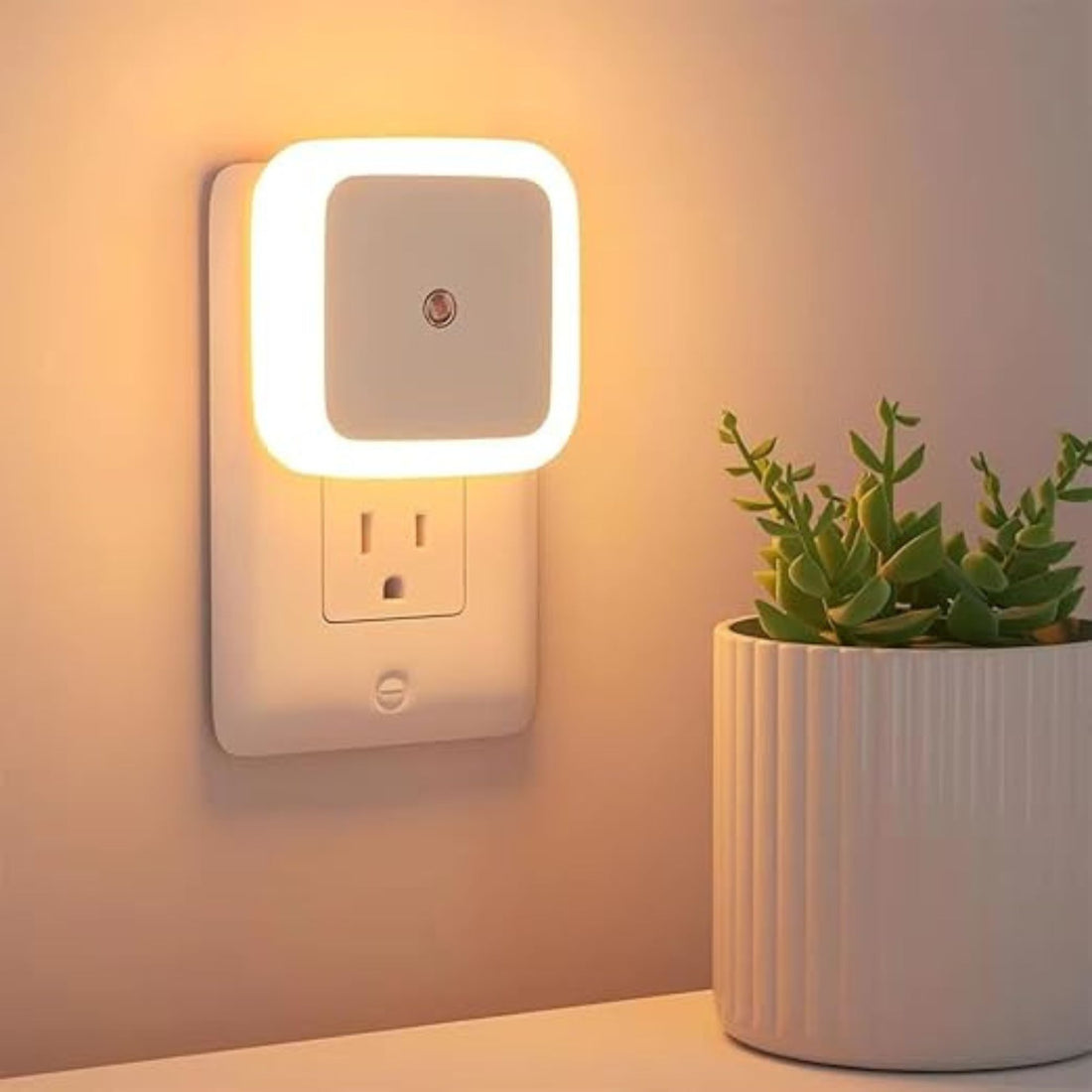 Plug-in LED Night Light With Auto Dusk-To-Dawn Sensor- 2pc ( Square, Warm White )