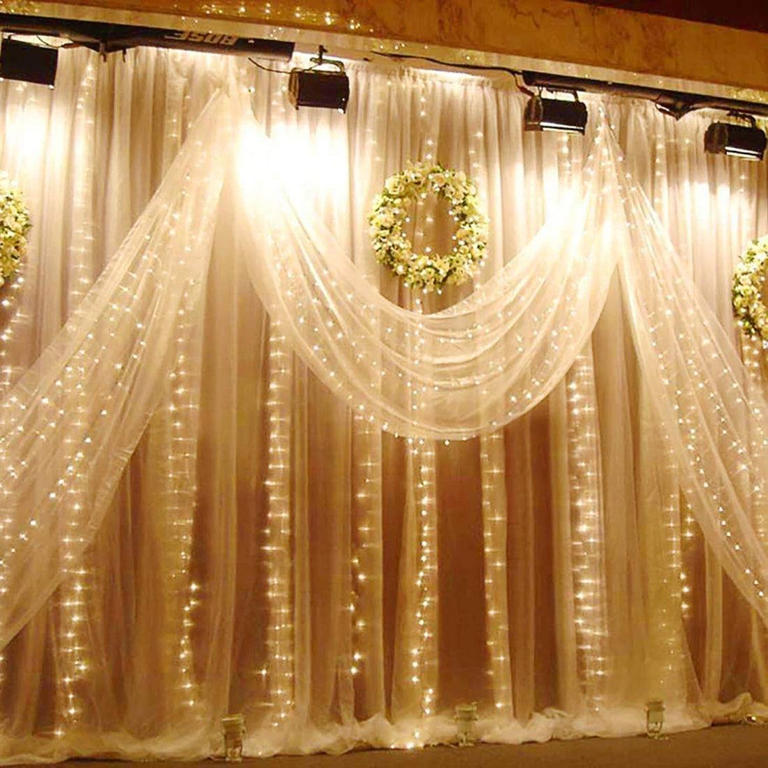 Curtain Light 300 LED with 8 Modes 3x3mtr (Pack of 1)