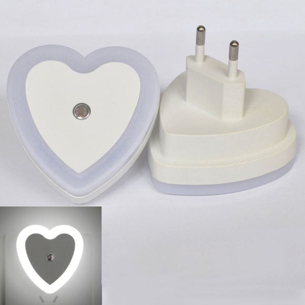 Xergy LED Night Light Heart Shape Color-Cool White , with Smart Sensor Dusk to Dawn Sensor, Daylight White for Bedroom, Bathroom, Kids Girls room (White)