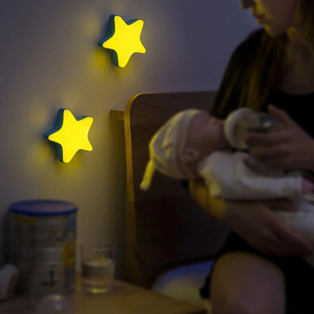 Xergy Star Shape LED Plug-in Night Light for Kids Dusk to Dawn Sensor Star Night Lights Pentagram Shaped LED Light Lamps for Bedroom Bathroom Kids Room, Children Sleep (Warm White)